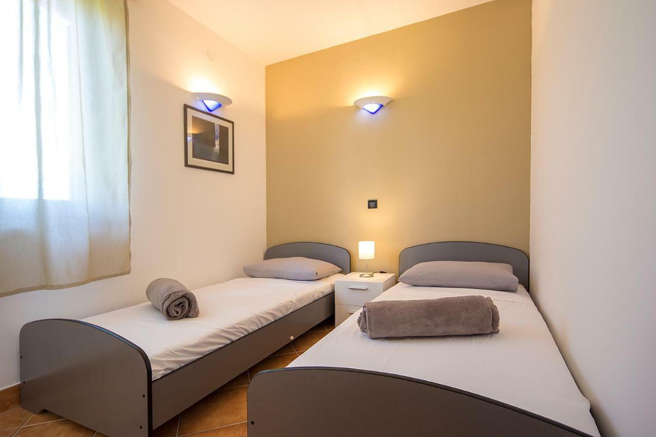 Apartments Bo 马林斯卡 外观 照片